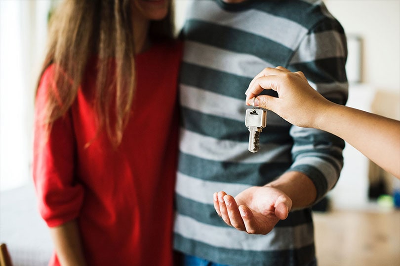 moving house keys cubic storage
